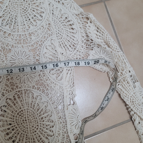 Cream Crocheted Sweater 🤎 - Picture 7 of 9